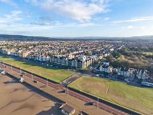 Photo 19- click for photo gallery